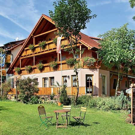 Land- Und Aktivhotel Altmuehlaue Bad Rodach Exterior photo